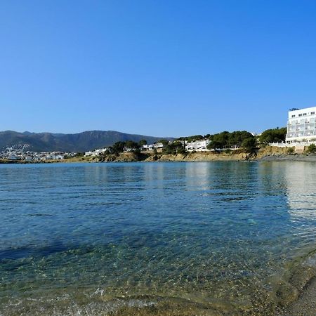 Hotel Grifeu Llança Εξωτερικό φωτογραφία