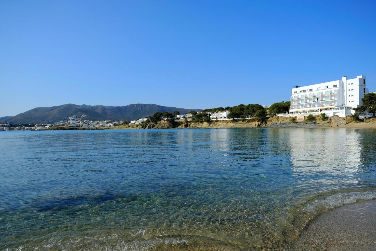 Hotel Grifeu Llança Εξωτερικό φωτογραφία