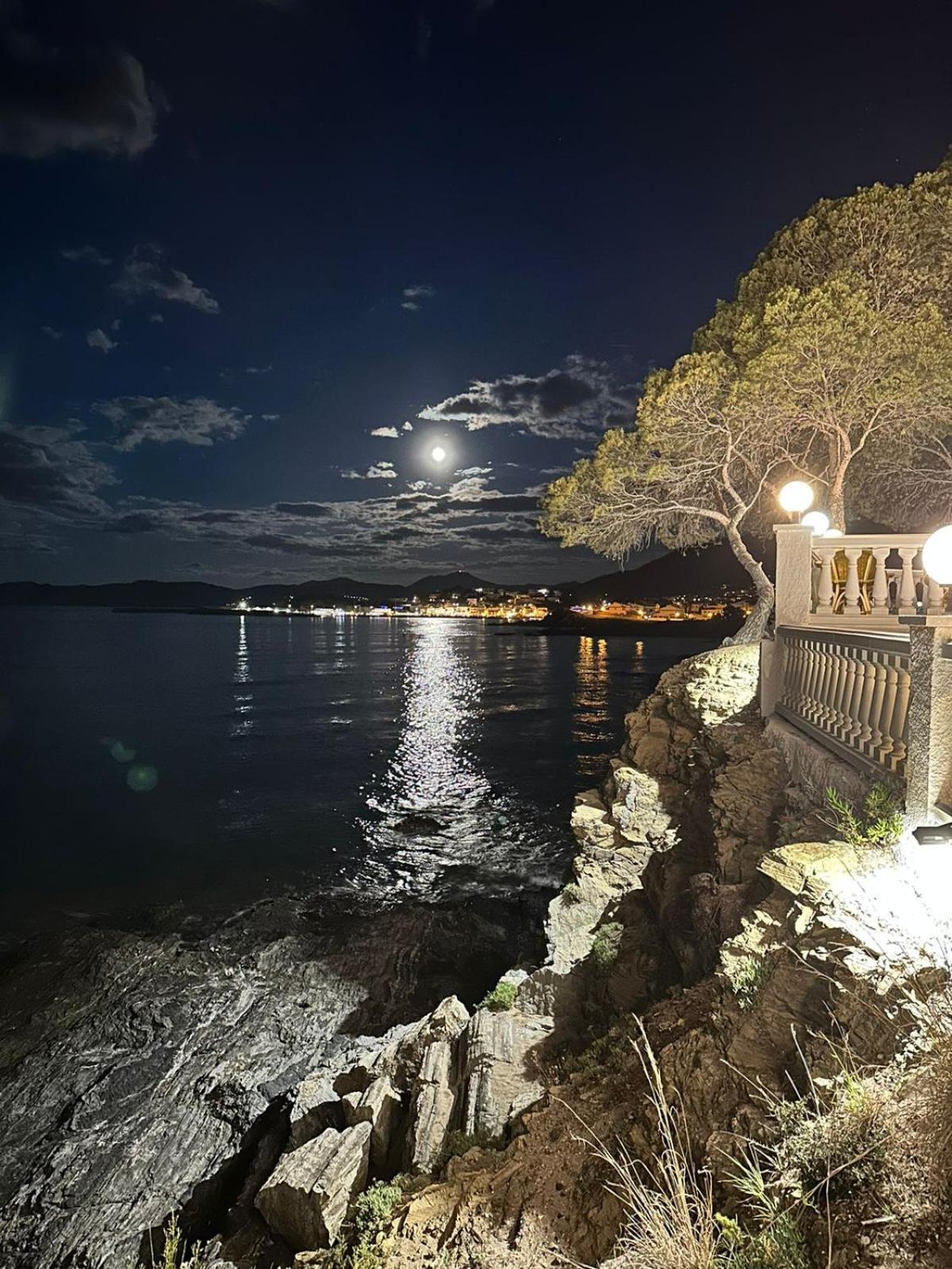 Hotel Grifeu Llança Εξωτερικό φωτογραφία