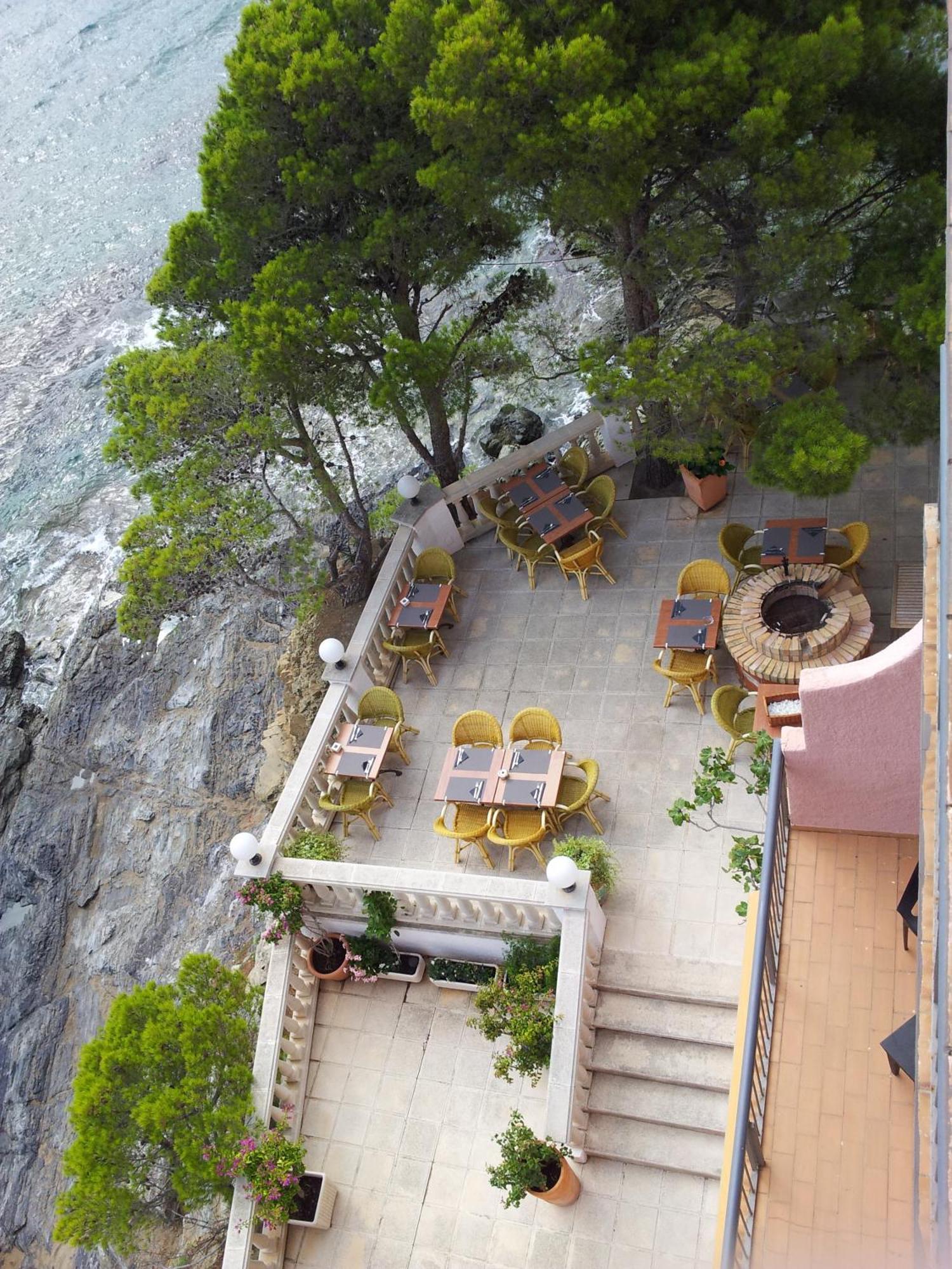 Hotel Grifeu Llança Εξωτερικό φωτογραφία
