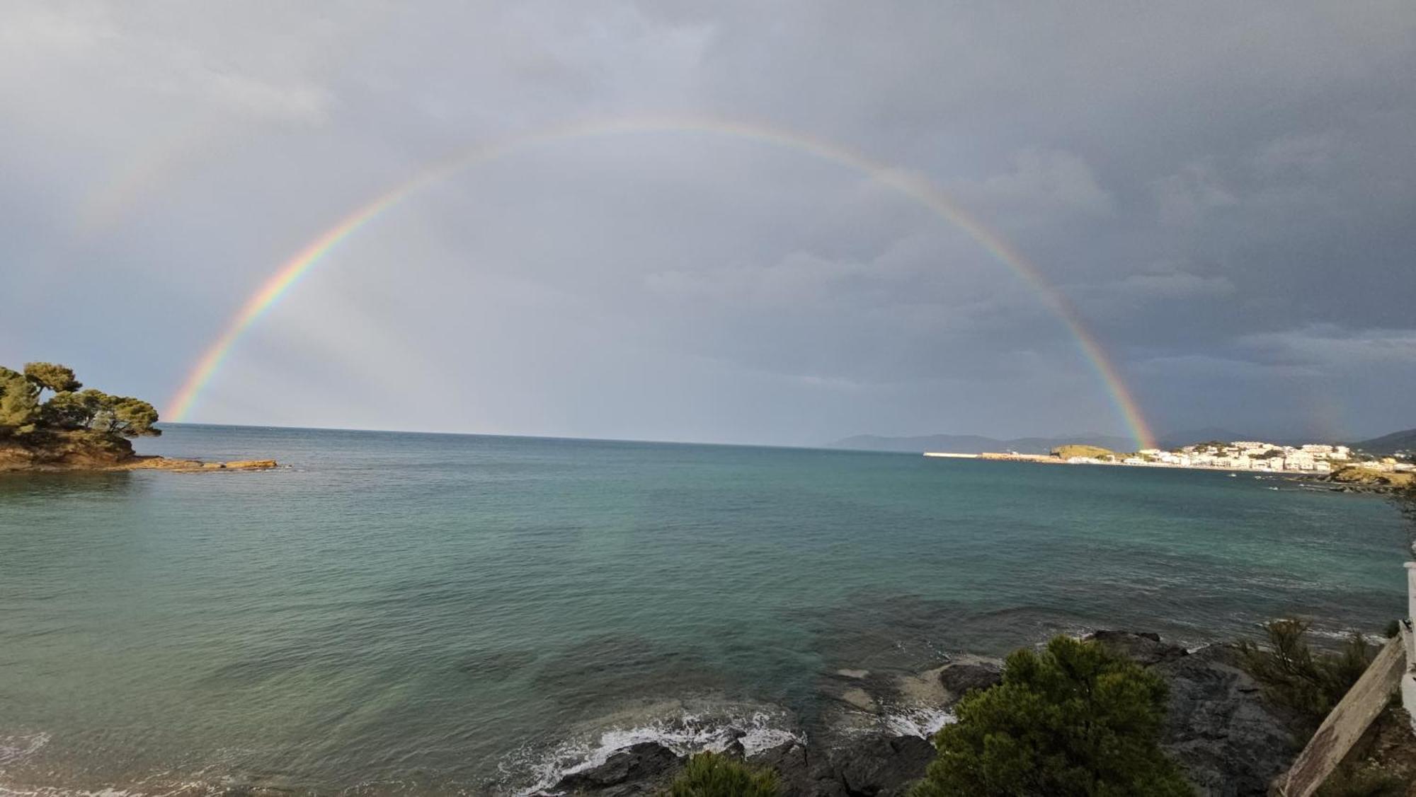 Hotel Grifeu Llança Εξωτερικό φωτογραφία