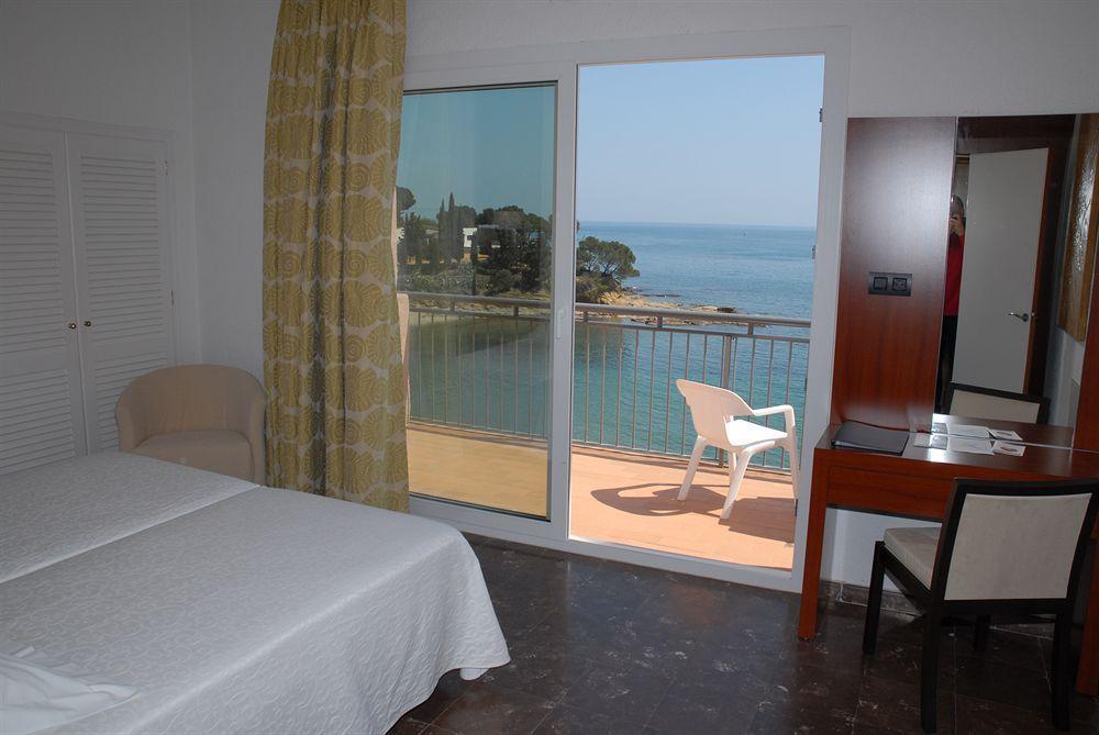 Hotel Grifeu Llança Εξωτερικό φωτογραφία