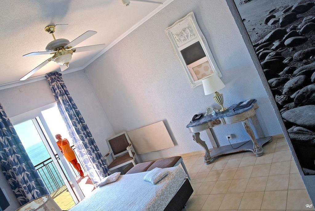 Hotel Grifeu Llança Εξωτερικό φωτογραφία